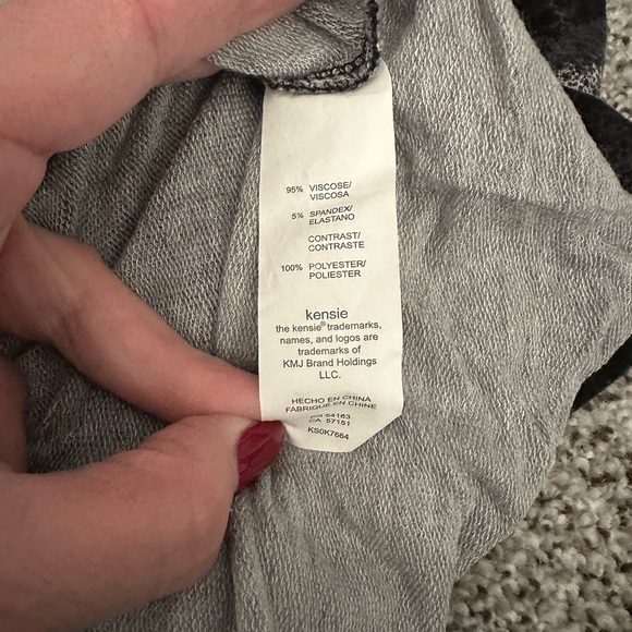 KENSIE Size L Black Gray Abstract Swing Dress Pleats On Back - Picture 5 of 9